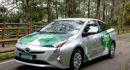 Toyota представила гибридный прототип работающий на биоэтаноле 