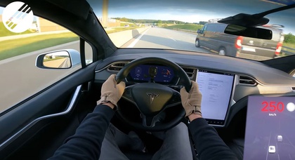 Видео: Tesla Model X Perfomance вывели на автобан и зафиксировали «максималку»