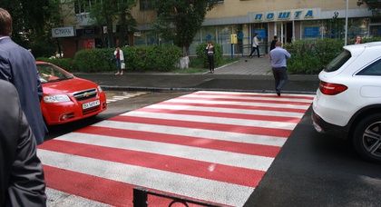 Возле школ и детсадов Киева предлагают ограничить скорость движения транспорта до 30 км/ч
