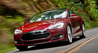 362-сильный электрокар Tesla S проехал 681 км без подзарядки