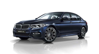 Новый BMW 5 Series Li вытянулся до размеров «семёрки»