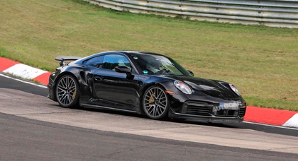 Гибридный Porsche 911 был замечен во время тестов на Нюрбургринге