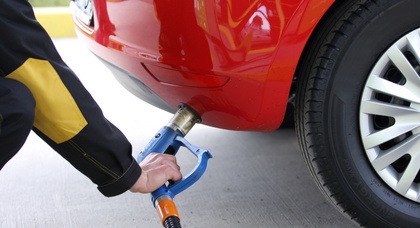 Качество автомобильного газа улучшилось, но многие грешат «недоливом»