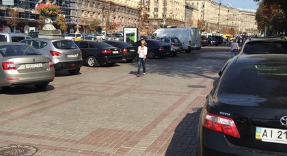 Киевские власти допускают установку ограничителей для автомобилей на Крещатике