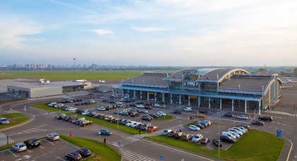Почасовая парковка в аэропорту «Киев» подорожала в 1.5 раза 