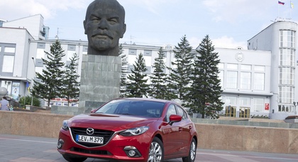 Новую Mazda3 испытали дорогами Сибири (фотоотчет)