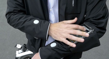Ford создал «умную» куртку для велосипедистов 