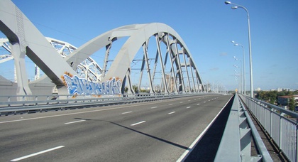 У Києві для сполучення між лівим і правим берегами відкриті Північний і Дарницький мости
