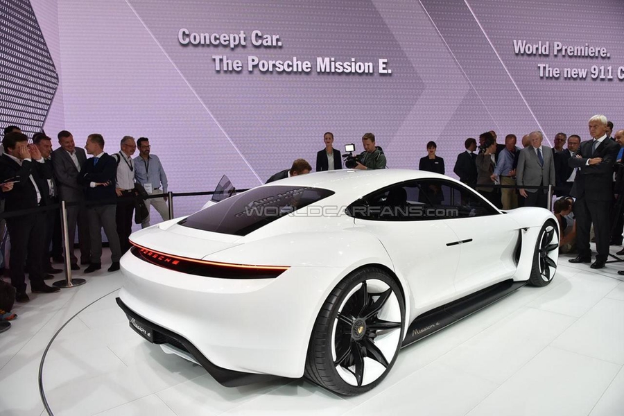 Porsche Mission E