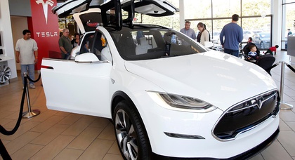 Кроссовер Tesla Model X собрал более 6000 предзаказов 