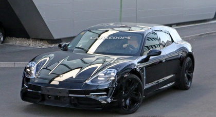 Электрический универсал Porsche Taycan Sport Turismo заметили на тестах