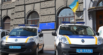 Милиция Львовщины получила полицейские Renault