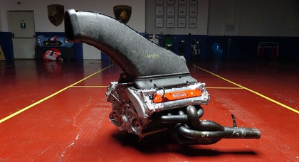 Нерабочий двигатель болида Ferrari продали с аукциона за 36 000 евро