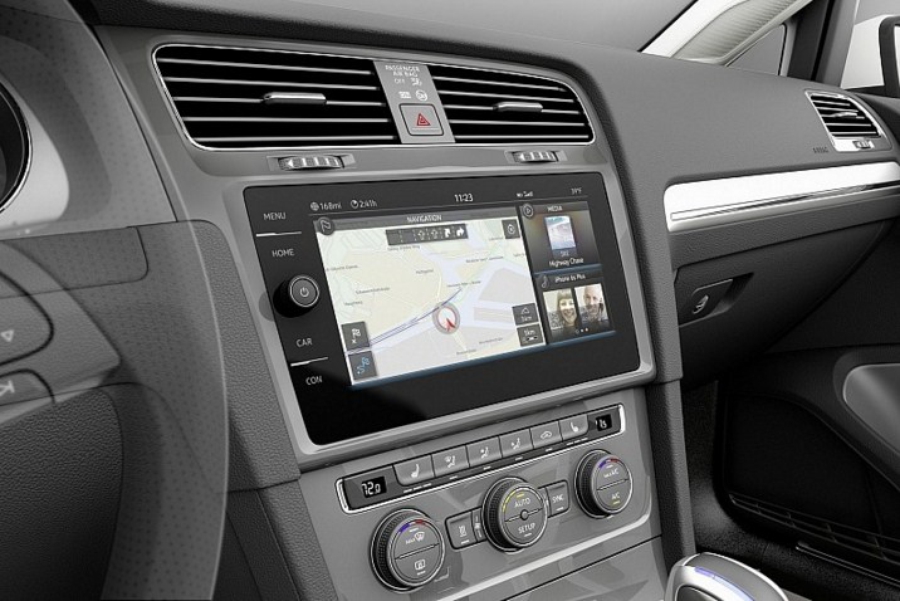 Мультимедийная система MIB на VW e-Golf Touch concept