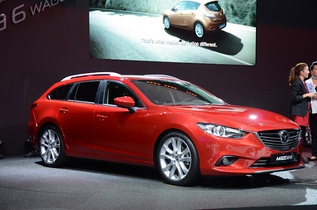 Paris'2012: универсал Mazda6 своими глазами