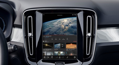 В автомобилях Volvo появится YouTube и Google Assistant