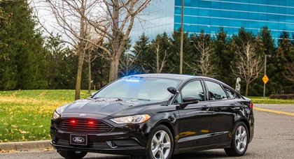 Ford представил гибридный седан для американских полицейских