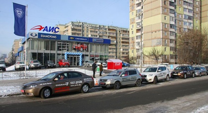 Авторынок Украины в феврале вырос на 28%, Крым купил 597 машин 