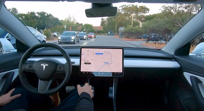 Tesla начала внедрять «полноценный автопилот»