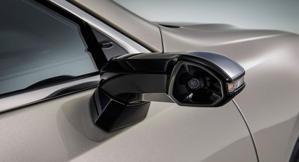 Новый Lexus ES назначен первым представителем марки с «виртуальными» зеркалами