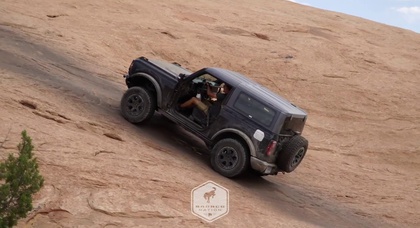 Видео: Ford Bronco покоряет пустыню Моаб 