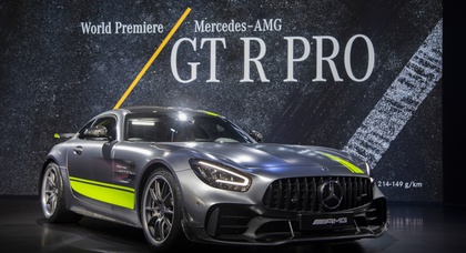 Mercedes-AMG GT R получил Pro-версию