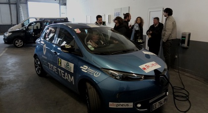 Компания Renault проинспектировала инфраструктуру зарядных станций для электромобилей в Украине