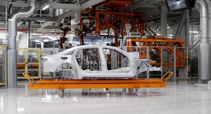 В структуре кузова нового Audi A8 будут сочетаться четыре материала