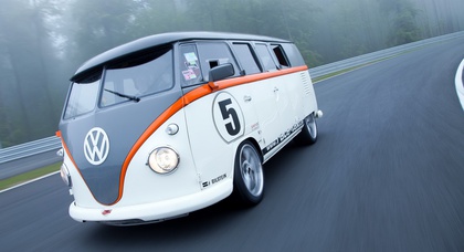Швейцарец сделал из Volkswagen T1 530-сильное «гоночное такси»
