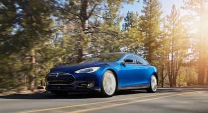 Самая дешёвая Tesla Model S стала полноприводной