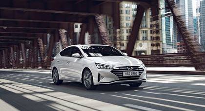 В Украине стартовали продажи рестайлинговой Hyundai Elantra