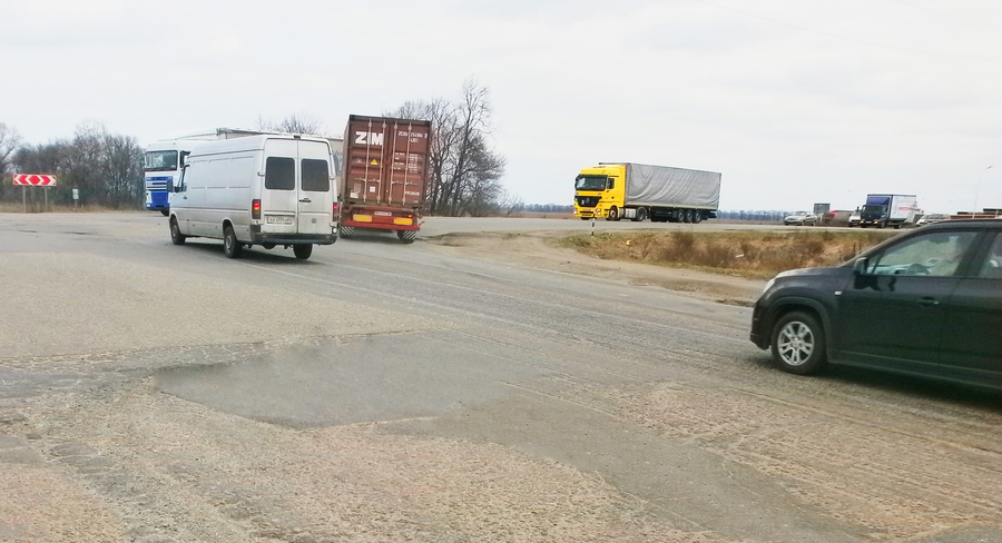 Перекресток на дороге Р-03 в Киевской области Перекресток на дороге Р-03