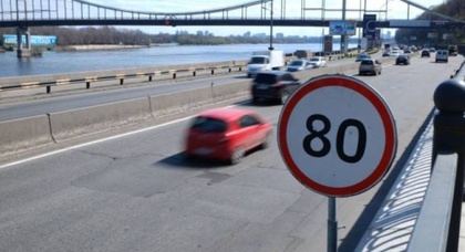В Киевсовете согласовали список улиц, на которых могут разрешить скорость 80 км/ч