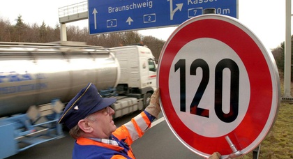 Евросоюз хочет ограничить скорость авто до 112 км/ч