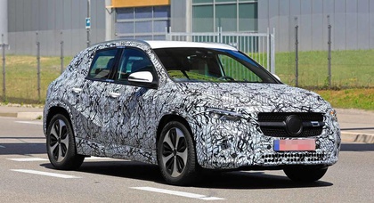 Новый Mercedes-Benz GLA заметили во время тестов