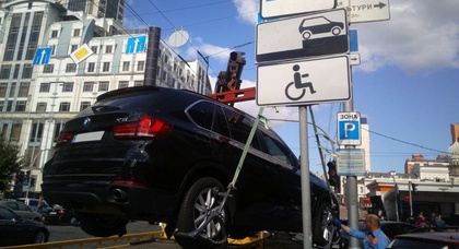 В Киеве изменилась инструкция по возврату эвакуированных автомобилей