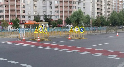 Киевавтодор «нарисовал» отдельные переходы для велосипедистов