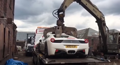 Владелец конфискованного Ferrari 458 Spider судится с полицией за то, что его автомобиль отправили под пресс