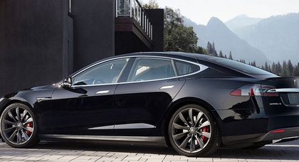 Клиент Tesla Motors помог компании продать машин на $16 млн.