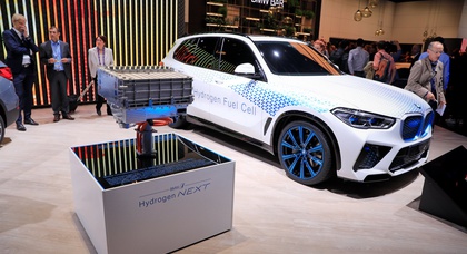 BMW привезла во Франкфурт водородный электромобиль 