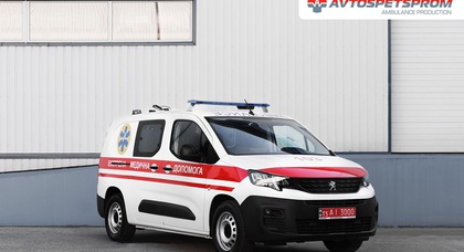 Украинская компания превратила Peugeot Partner в медицинский автомобиль
