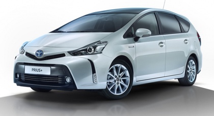 Toyota обновила семиместный Prius