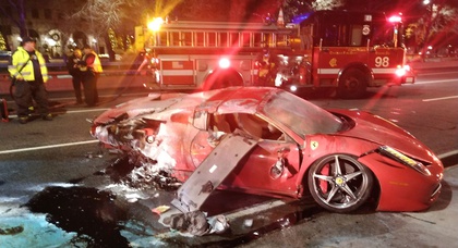 22-летний водитель разбил арендованный Ferrari за 300 тысяч долларов 