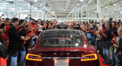 Tesla Motors будет продавать подержанные автомобили