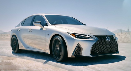 Lexus IS следующего поколения: новые технологии и прежние моторы