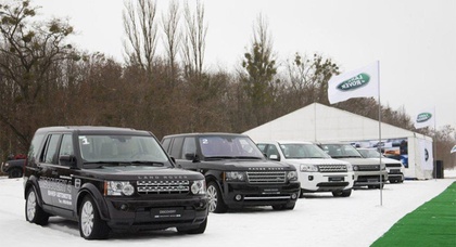 Компания «Виннер Автомотив» организовала поклонникам Land Rover внедорожный тест драйв на треке Winner Off-Road