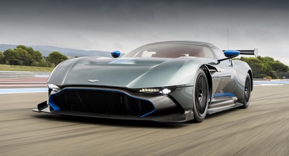 Заказчики Aston Martin Vulcan дождались своей покупки