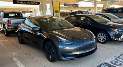 Hertz распродает свои Tesla Model 3 и некоторые экземпляры "уходят" всего за 14 000 долларов
