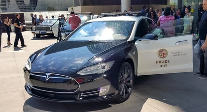 Полиция Лос-Анджелеса назвала Tesla Model S непрактичной