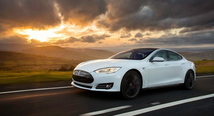Tesla в режиме автопилота впервые попала в смертельное ДТП